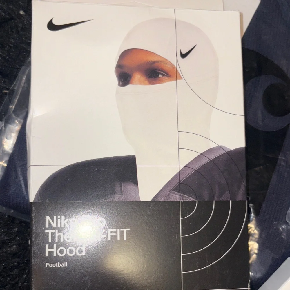 Nike White Therma-FIT Hood